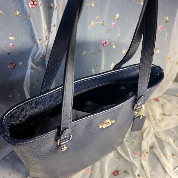 Coach Crossgrain Leather Tote Navy - Picture 4 of 13